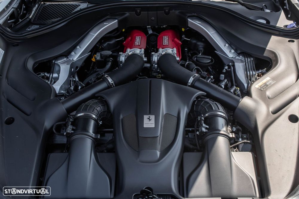 Ferrari Roma - 8