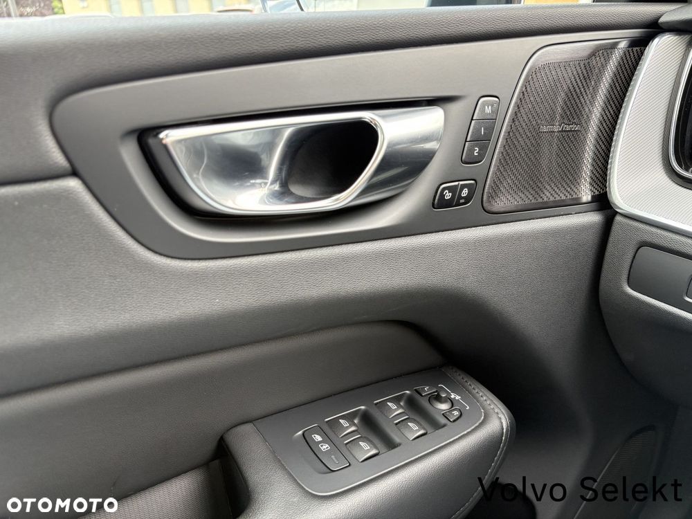 Volvo XC 60 - 18