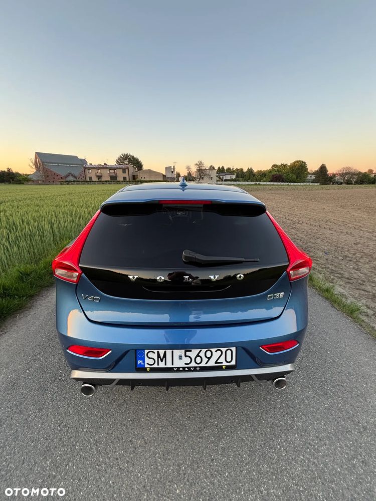 Volvo V40 D3 Drive-E R-Design Kinetic - 27