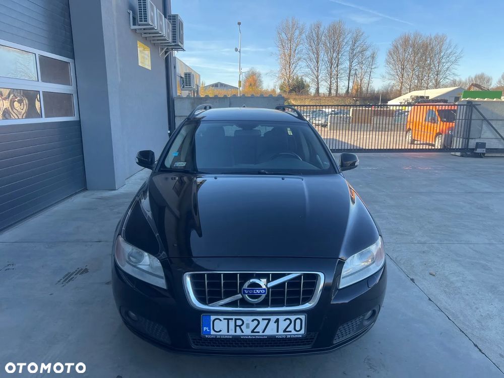 Volvo V70 2.0D Kinetic - 8