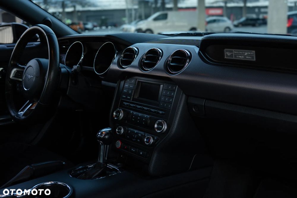 Ford Mustang 2.3 EcoBoost - 26