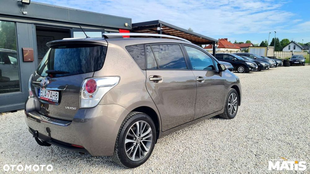 Toyota Verso - 38