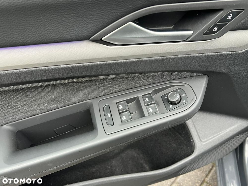 Volkswagen Golf 2.0 TDI SCR Life - 10