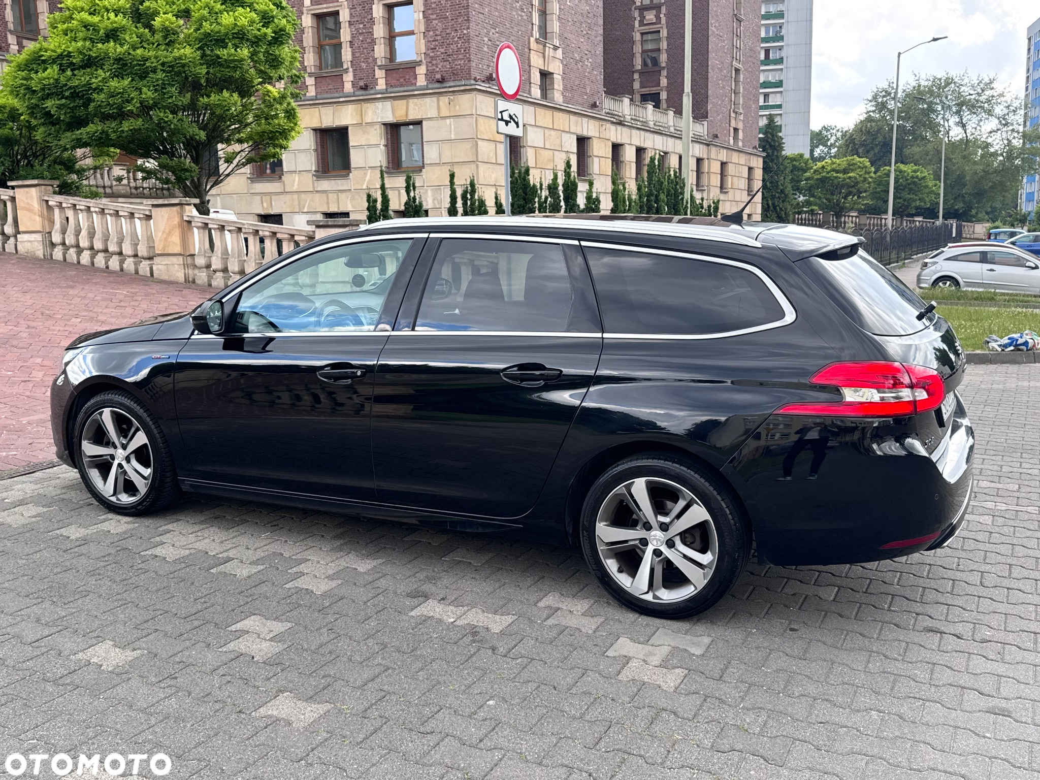 Peugeot 308 1.2 PureTech Allure S&S - 22