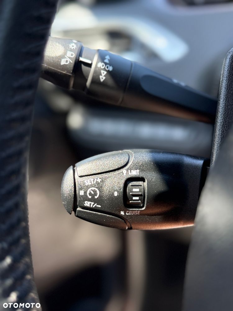 Peugeot 2008 1.4 HDi Active - 23