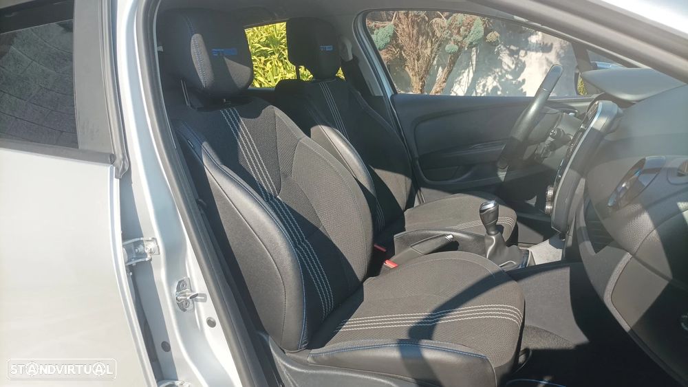 Renault Clio Sport Tourer 1.5 dCi GT Line - 12