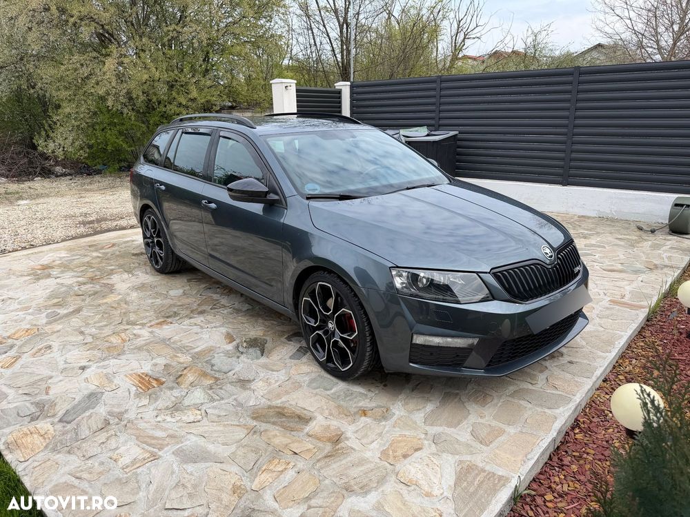 Skoda Octavia 2.0 TDI DSG RS - 1