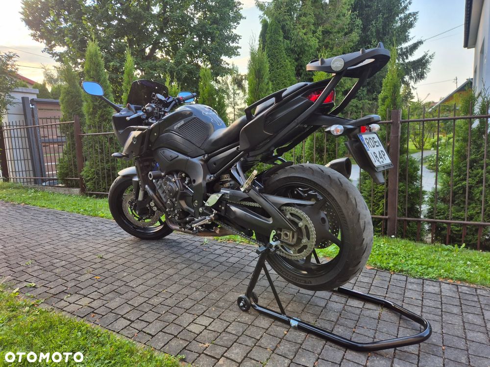 Yamaha FZ8 - 2