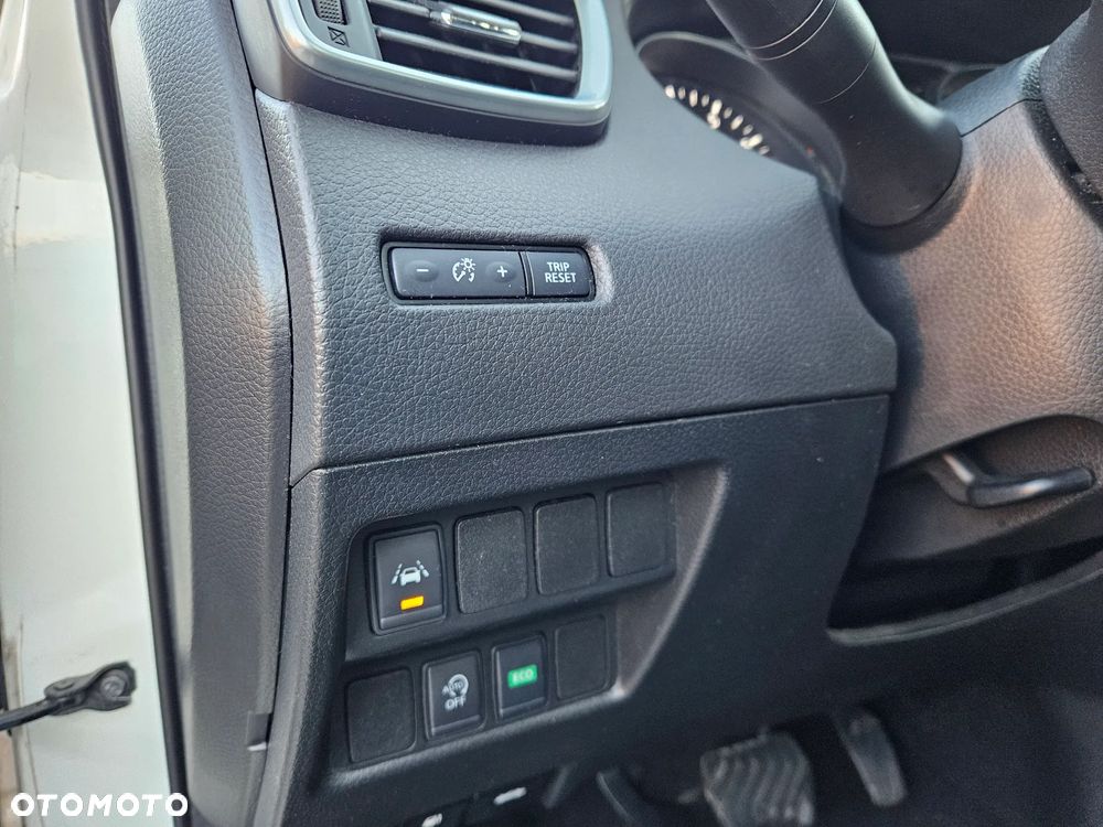 Nissan Qashqai 1.2 DIG-T N-Connecta Xtronic EU6 - 26