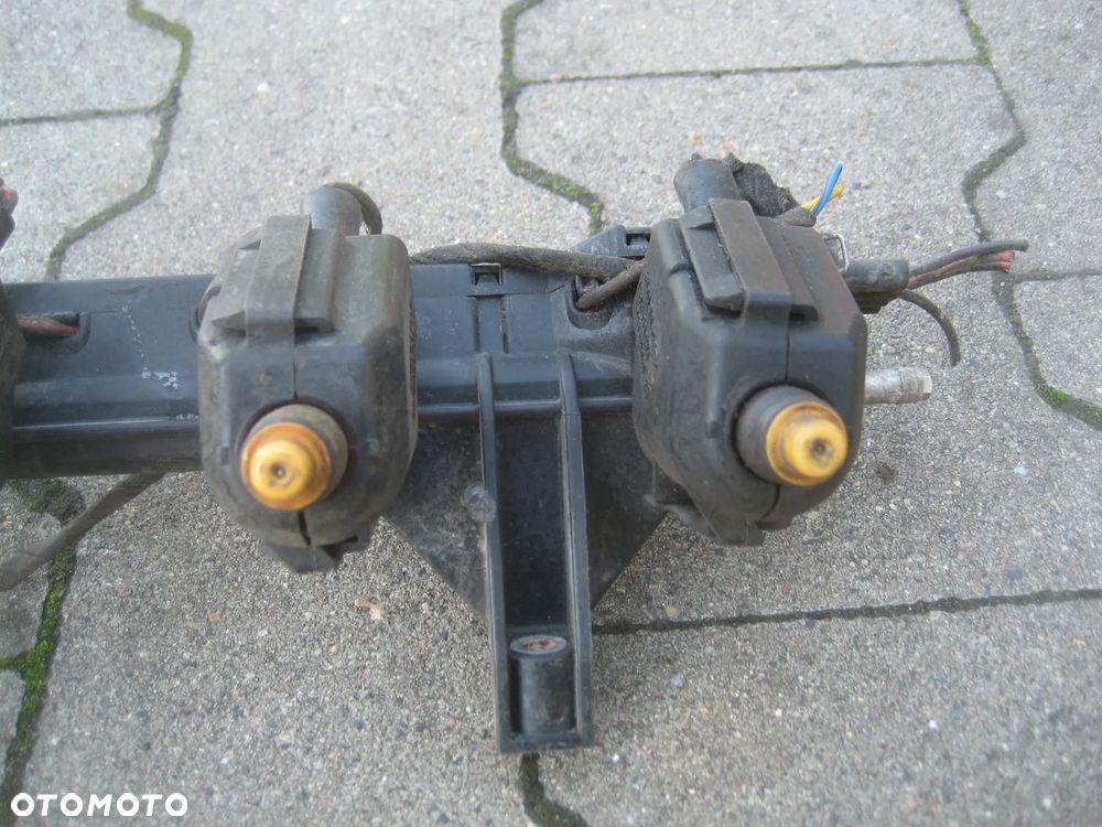 vw golf ii 1,3 benzyna listwa wtryskowa 030133321e - 6