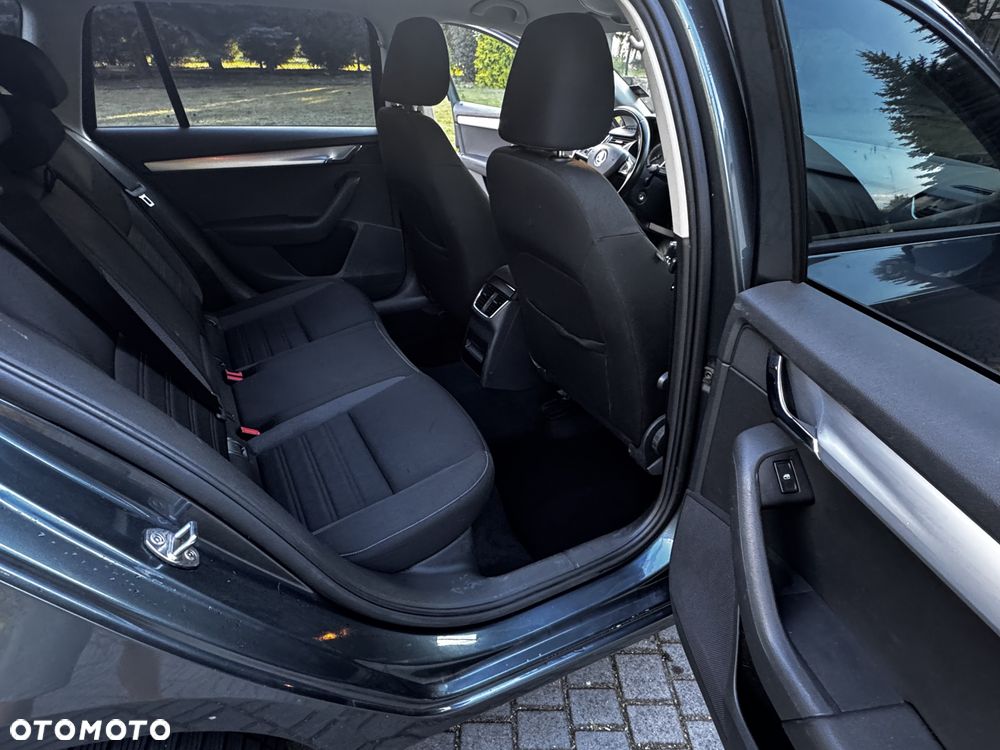 Skoda Octavia 2.0 TDI Ambition DSG - 14
