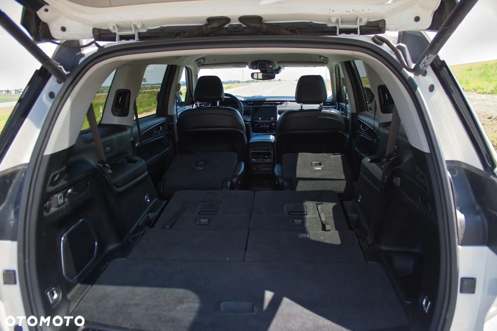 Jeep Grand Cherokee - 22