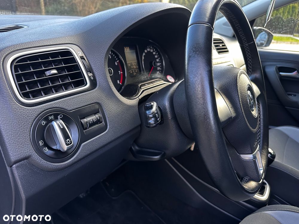 Volkswagen Polo 1.2 TSI Highline - 17