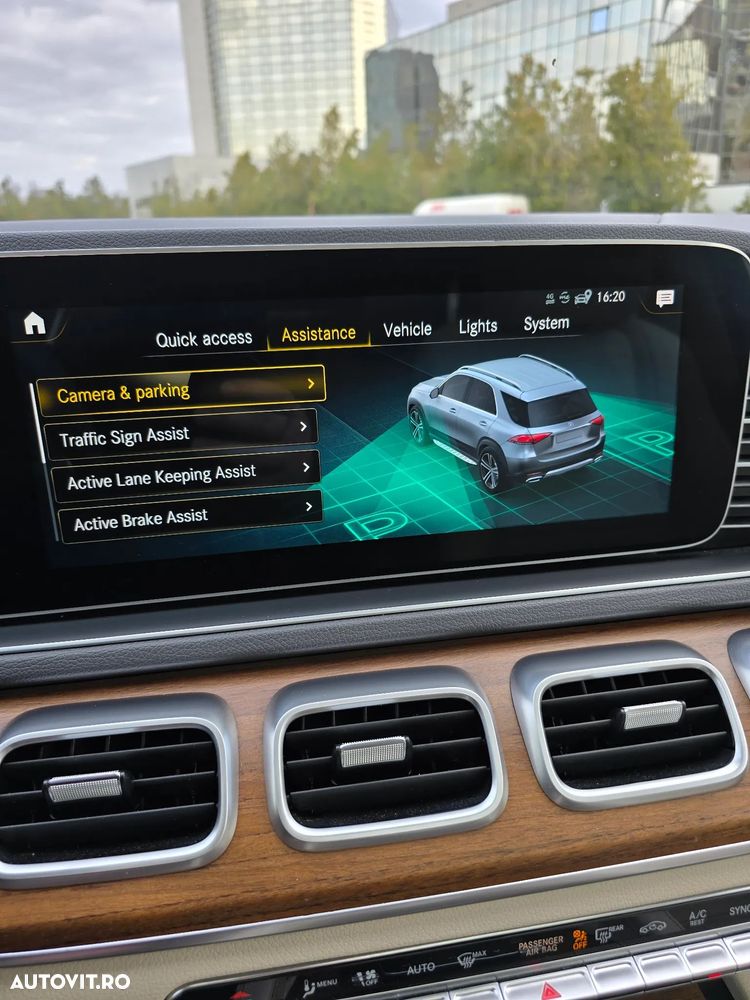 Mercedes-Benz GLE 300 d 4MATIC - 31