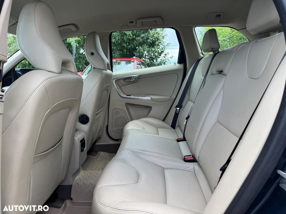 Volvo XC 60 - 16