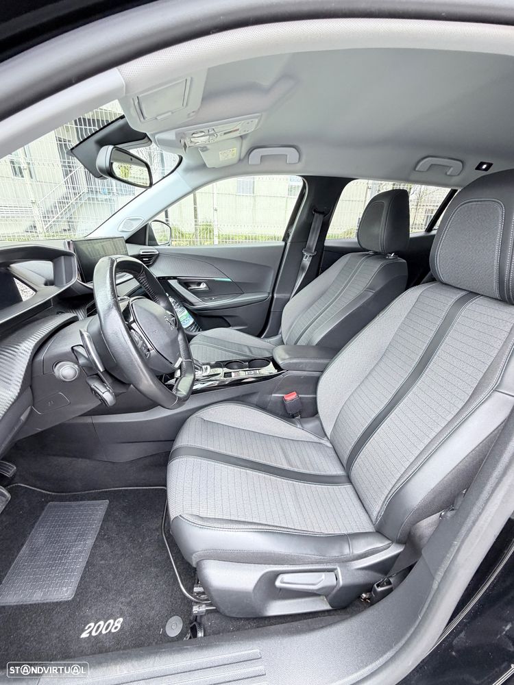 Peugeot 2008 1.5 BlueHDi Allure EAT8 - 5