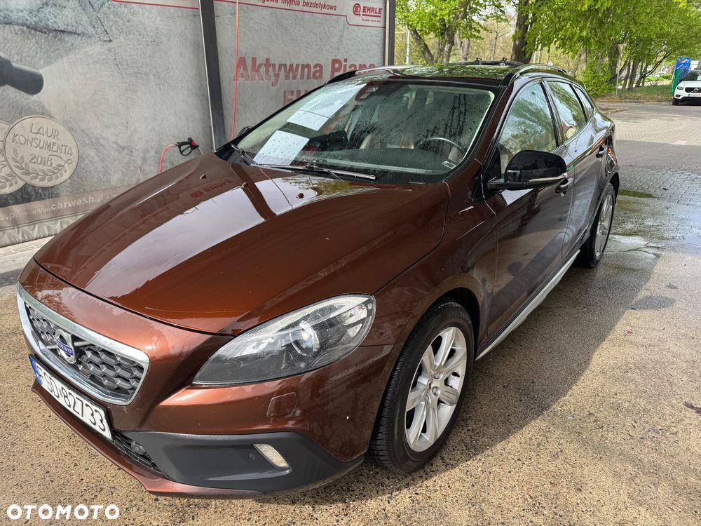 Volvo V40 Cross Country - 12