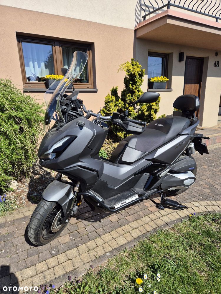 Honda ADV350 - 1