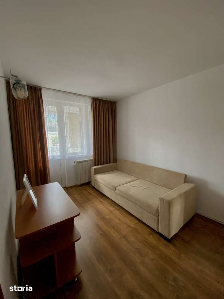 Apartament 3 camere de închiriat, Bld Traian, zona centrală — fotografia 1