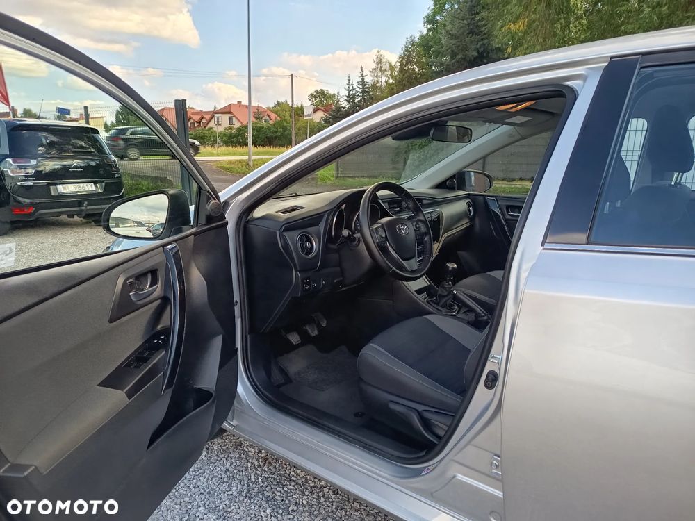 Toyota Auris 1.33 VVT-i Premium - 10