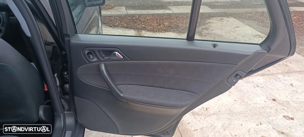 Mercedes-Benz C 220 CDi Classic - 10