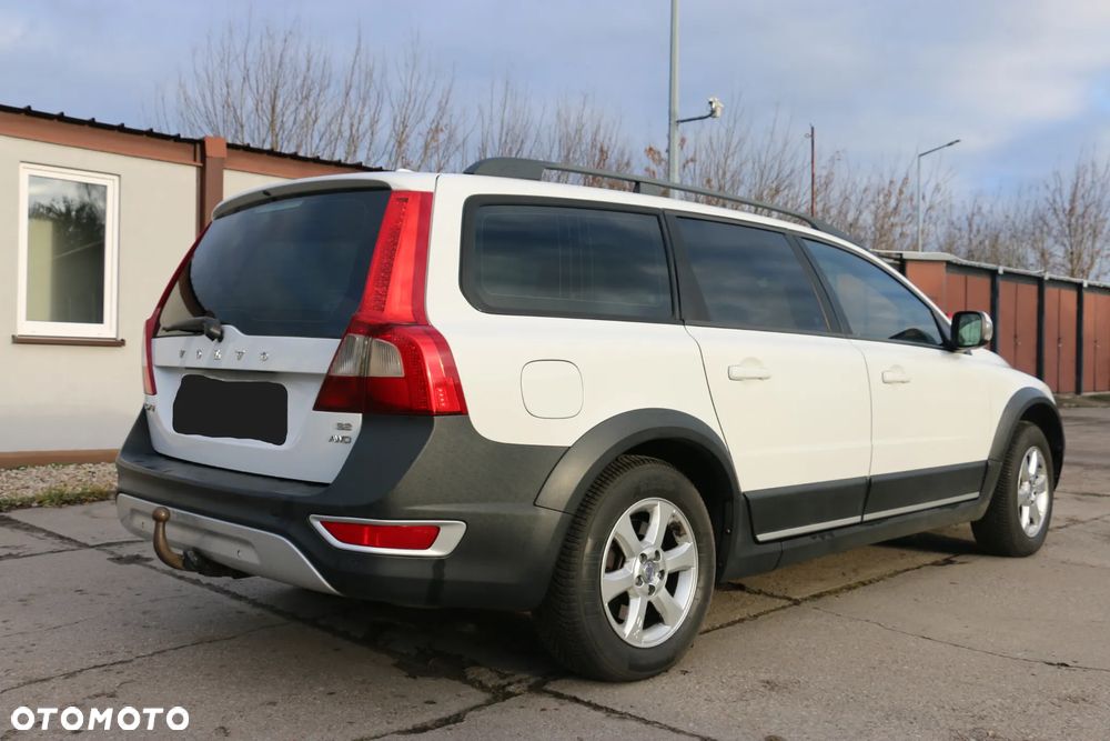 Volvo XC 70 3.2 AWD Momentum - 4