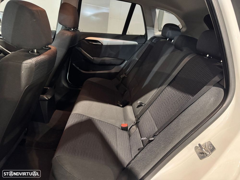 BMW X1 16 d sDrive Line Sport - 38