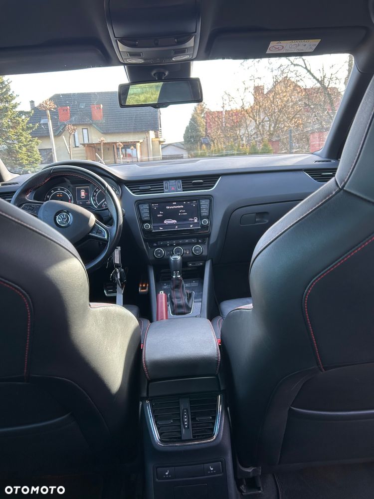 Skoda Octavia 2.0 TSI DSG RS 245 - 9