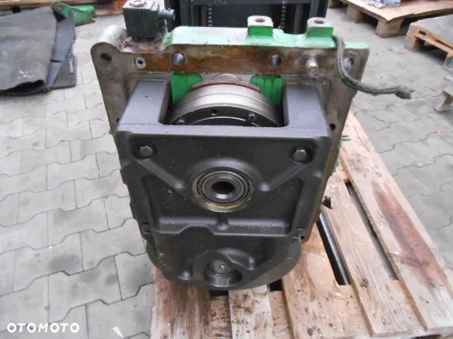 Obudowa tylnego WOM PTO R186138 John Deere 6920 - 9