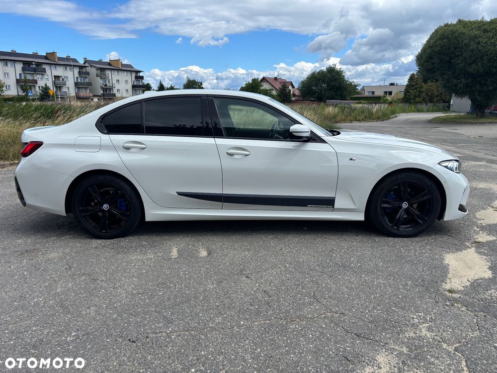 BMW Seria 3 320i xDrive M Sport - 5