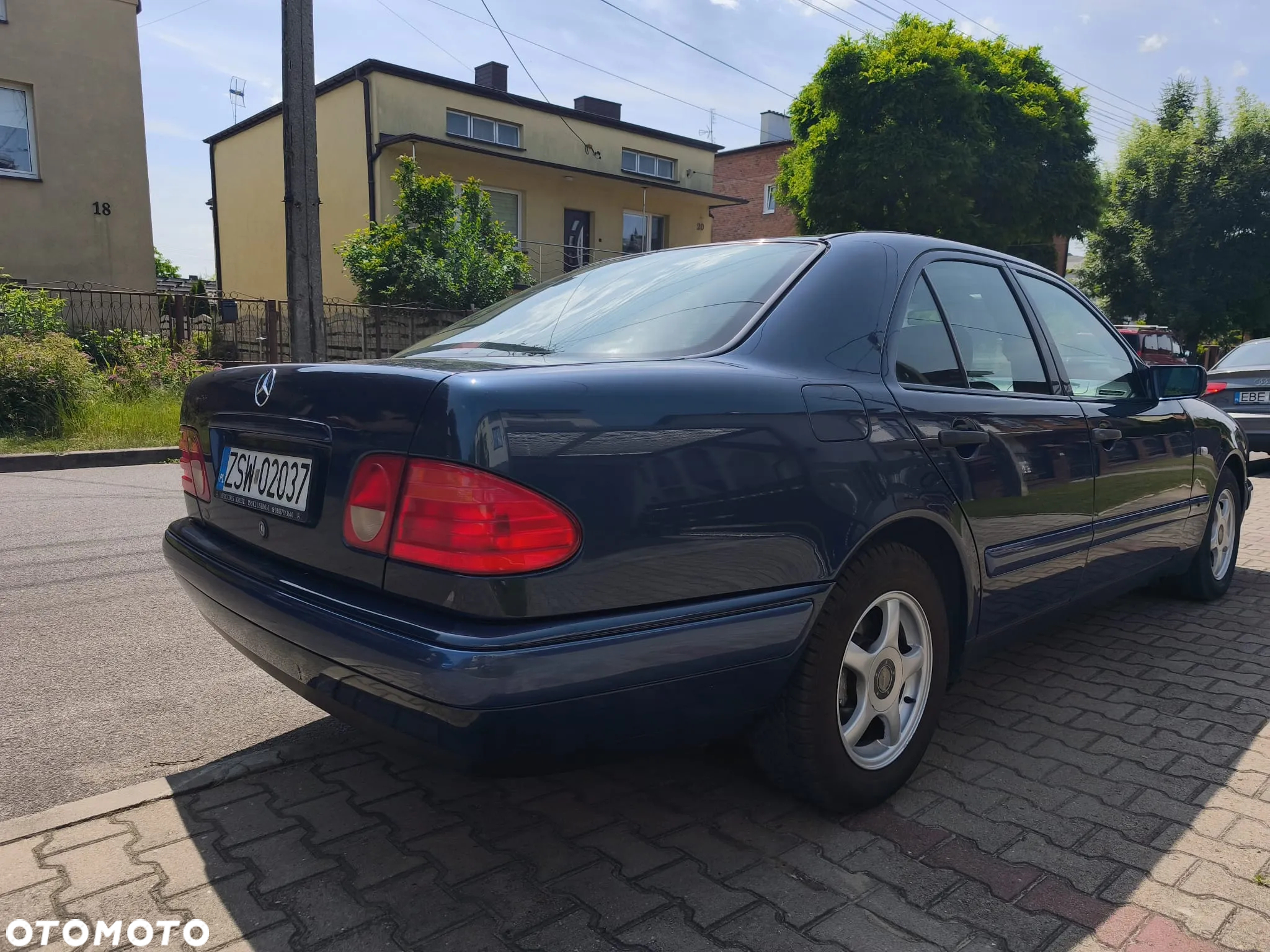 Mercedes-Benz Klasa E - 5
