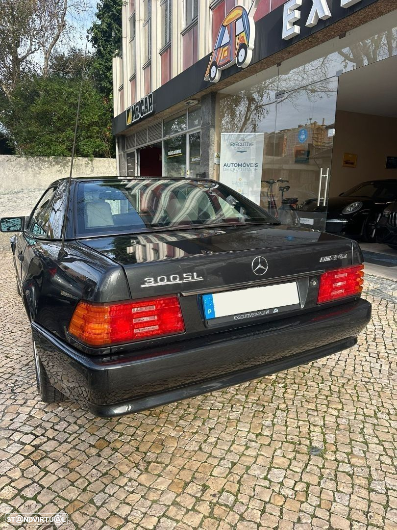 Mercedes-Benz SL 300 - 3