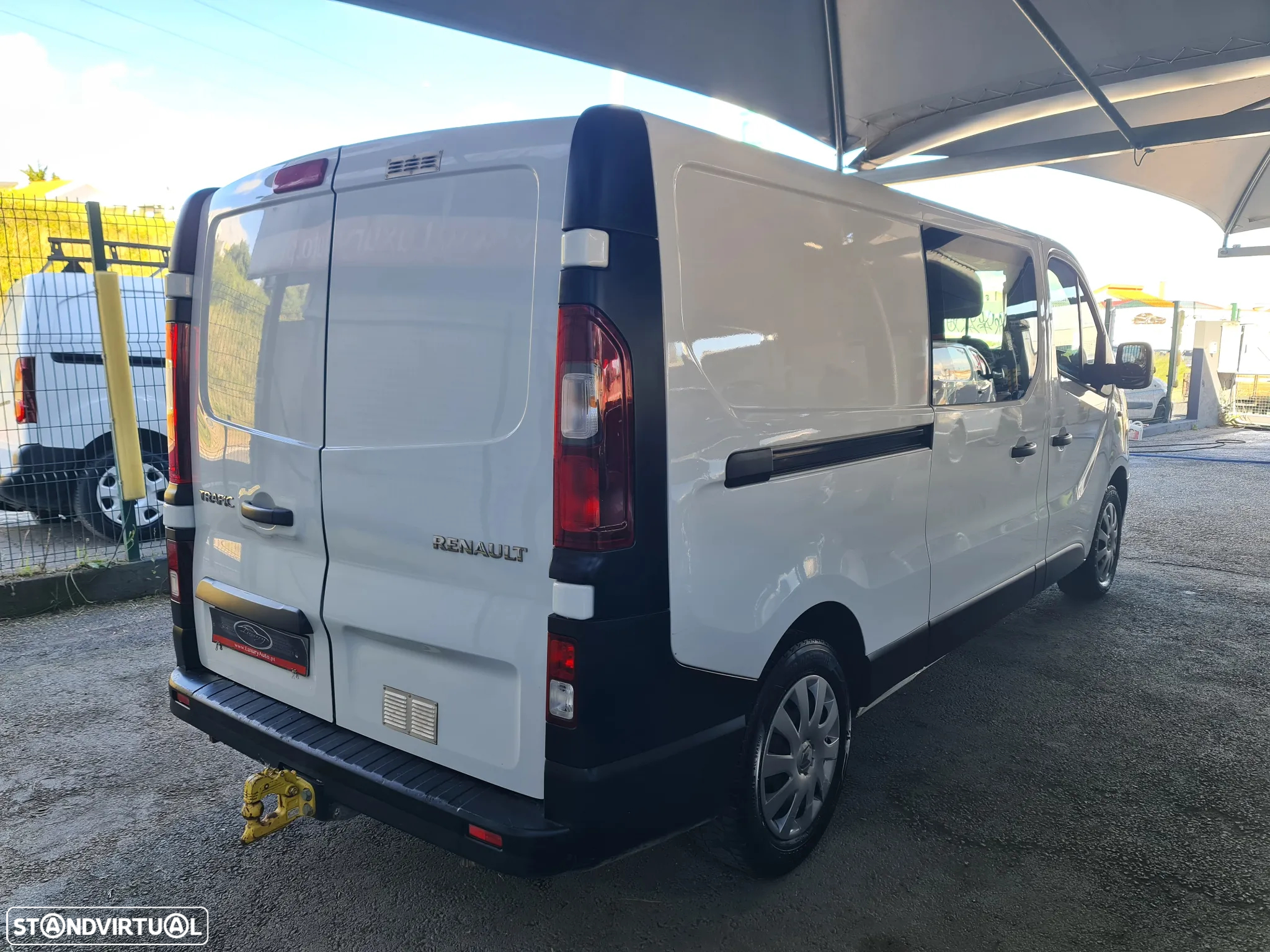 Renault TRAFIC 2.0 Dci 120CV * 6 Lug /Bluetooth/ AC/ IVA DEDUTÍVEL * - 7