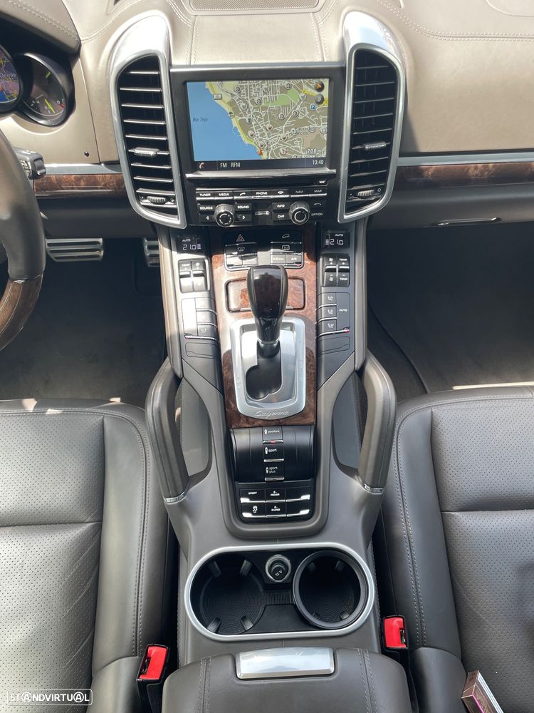 Porsche Cayenne S Tiptronic S - 16