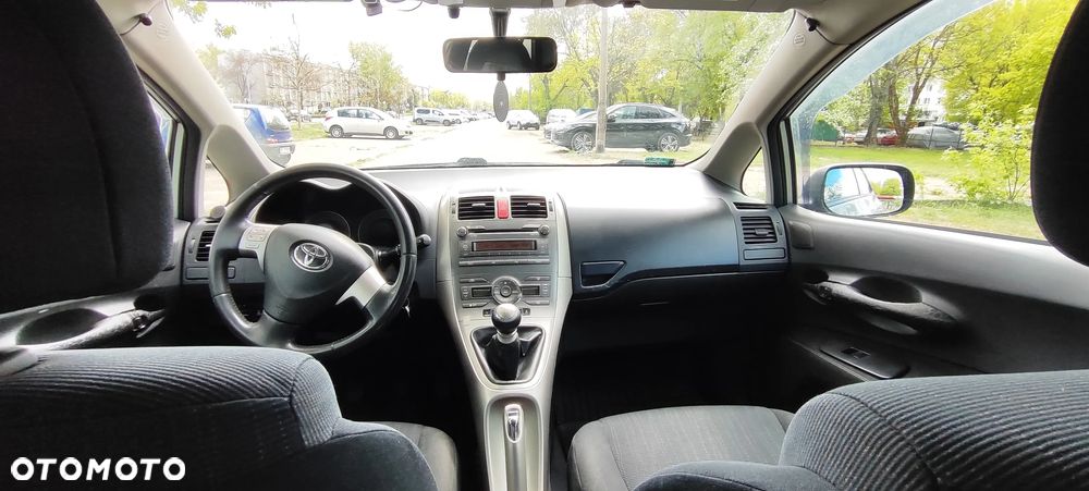 Toyota Auris 1.4 D-4D Premium - 8