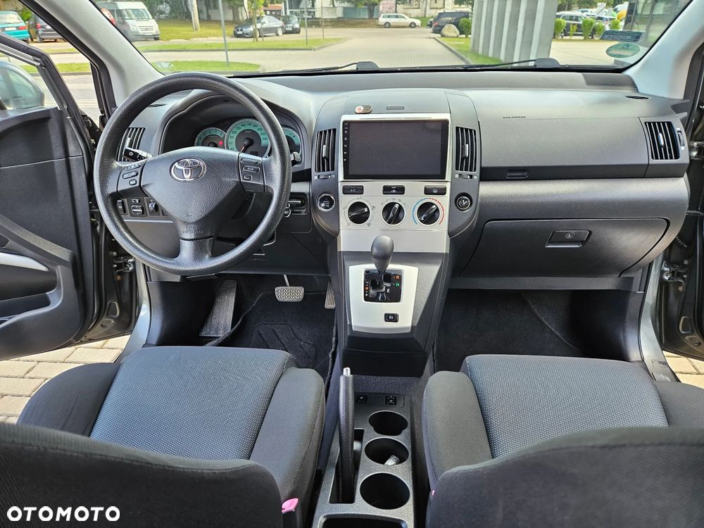 Toyota Corolla Verso 1.8 Multi-Mode Luna - 6