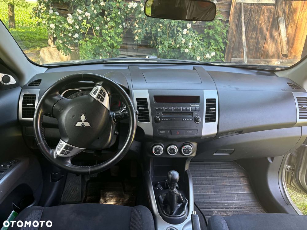 Mitsubishi Outlander 2.0 DID Intense - 8