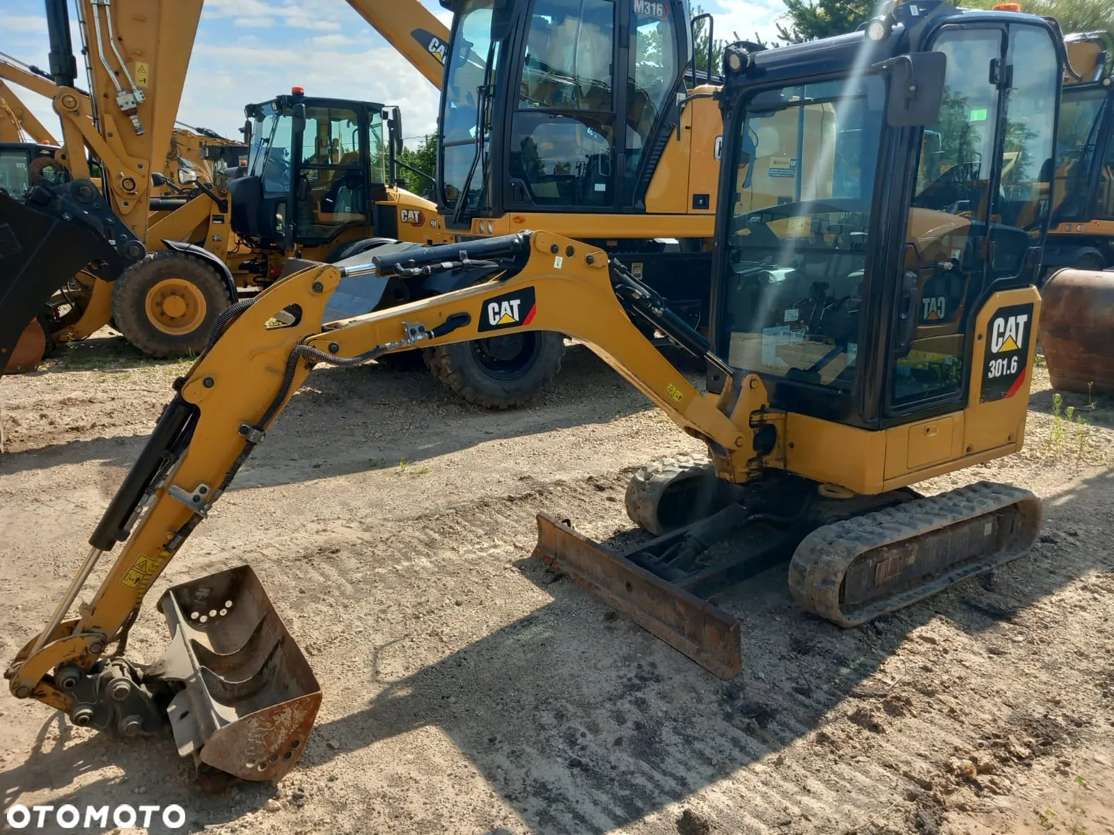 Caterpillar 301.6 - 4