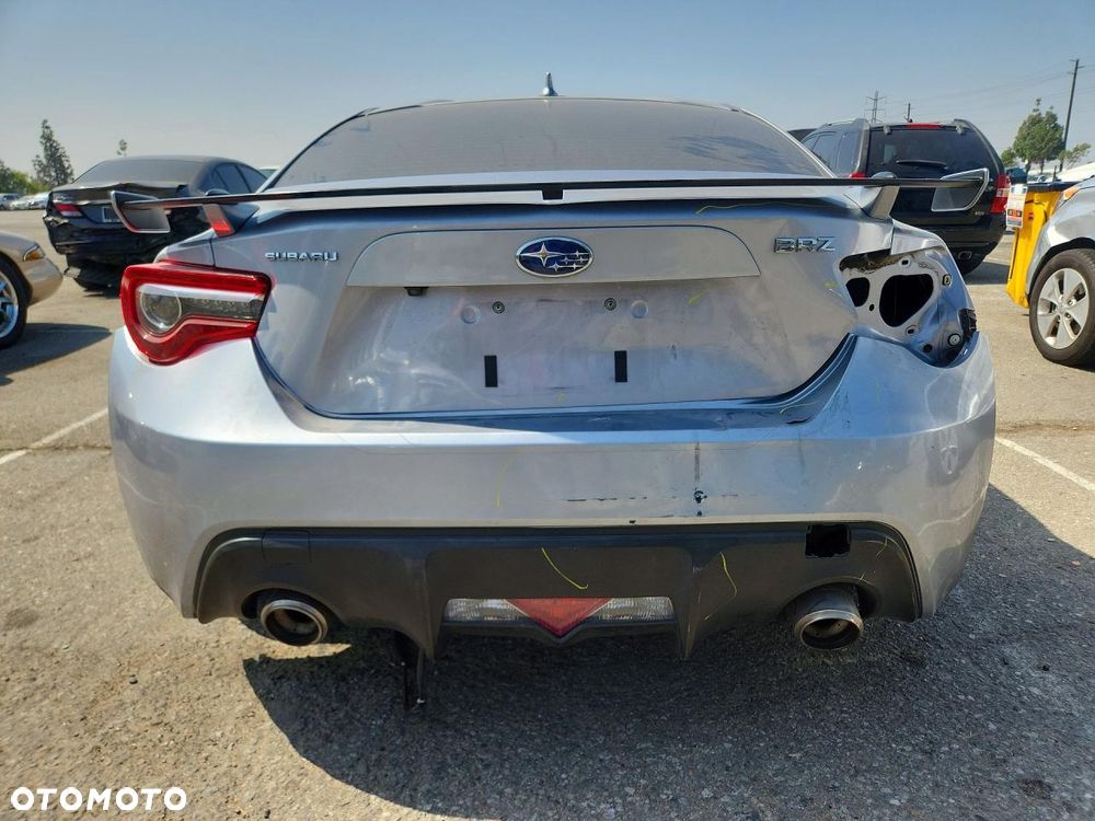 Subaru BRZ 2.0i Sport + - 5