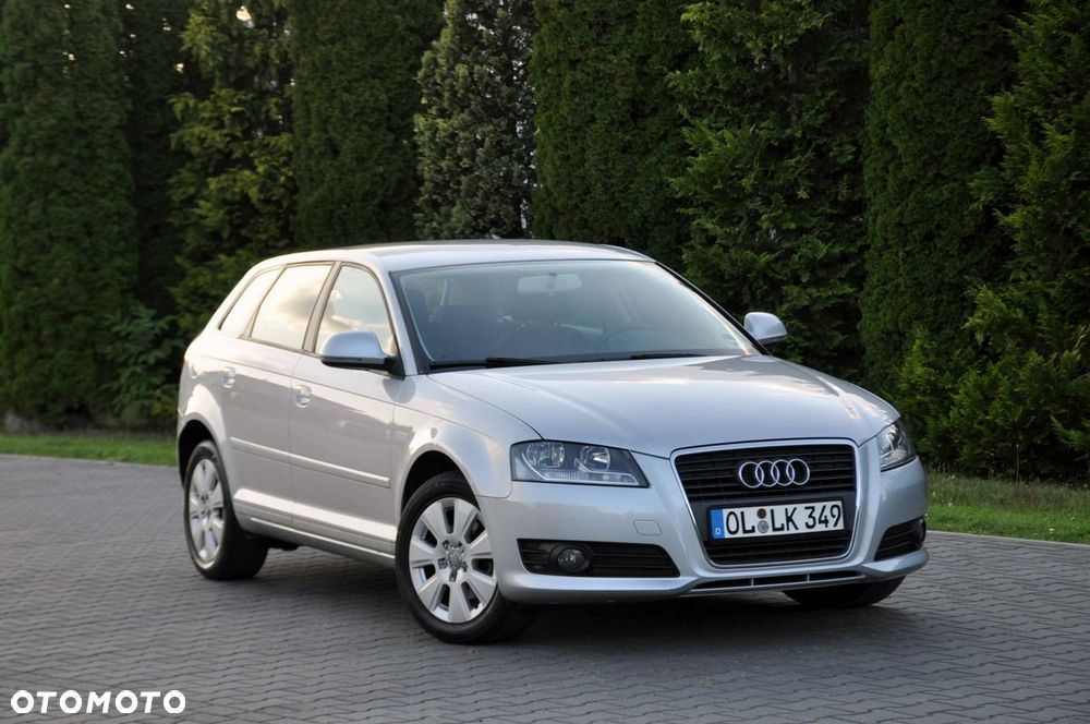 Audi A3 Sportback - 2
