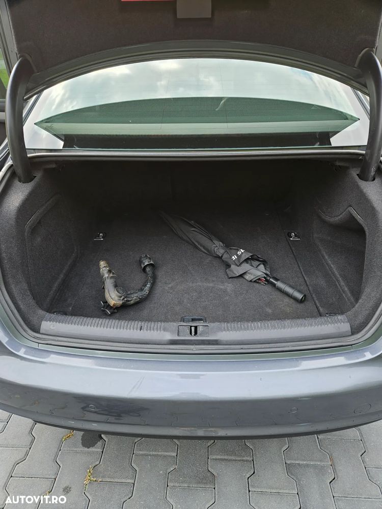 Audi A4 2.0 TDI quattro - 16