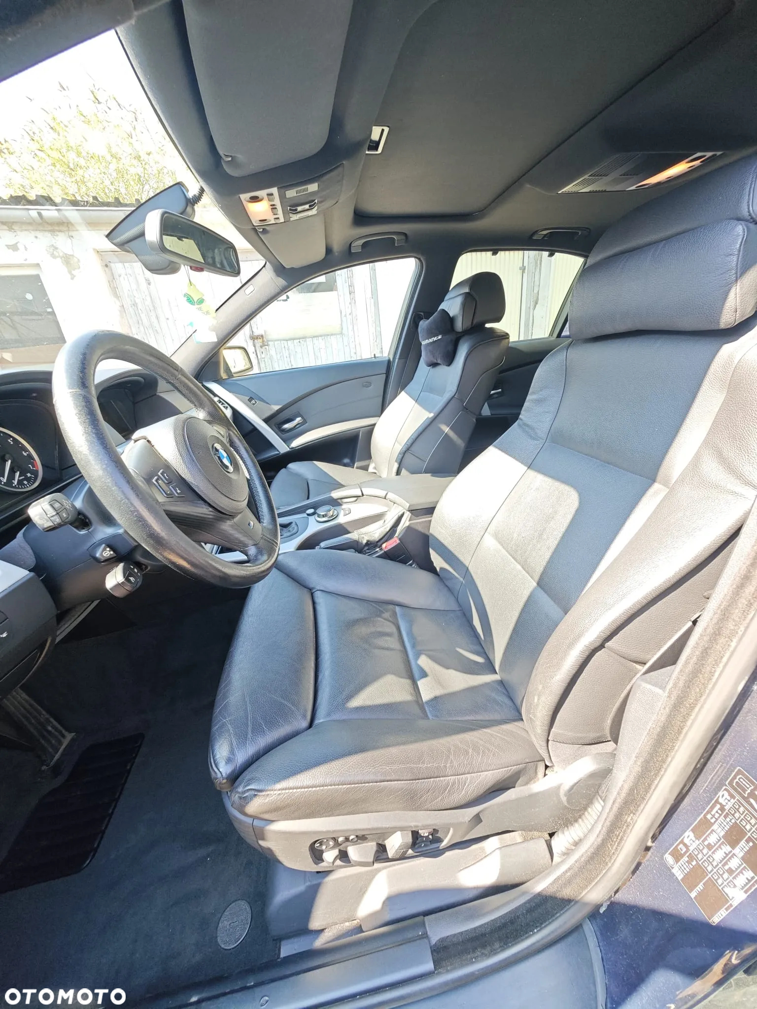 BMW Seria 5 540i - 29