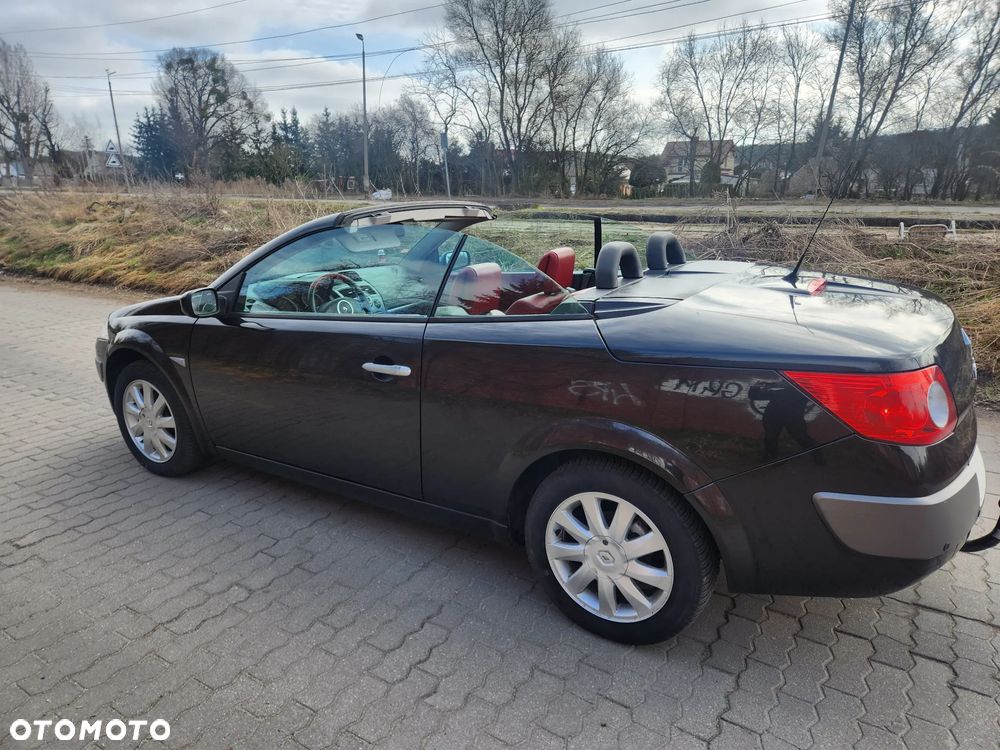 Renault Megane 1.6 Authenique - 19