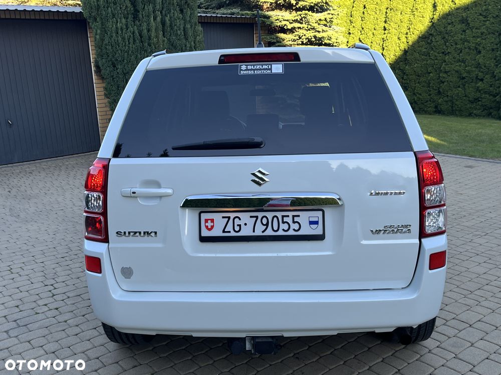 Suzuki Grand Vitara 2.4 De Luxe - 31
