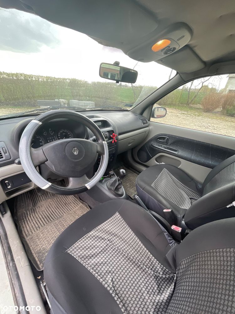 Renault Clio 1.2 Authentique - 8