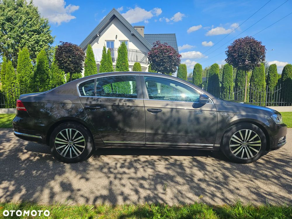 Volkswagen Passat 1.4 TSI BMT Highline - 16