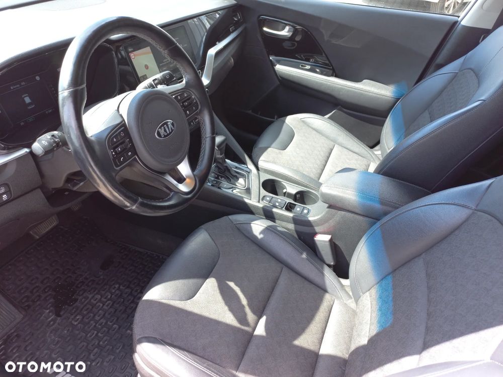 Kia Niro 1.6 GDI Hybrid M - 10