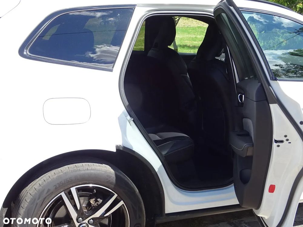 Volvo XC 60 B4 D AWD Geartronic RDesign - 21
