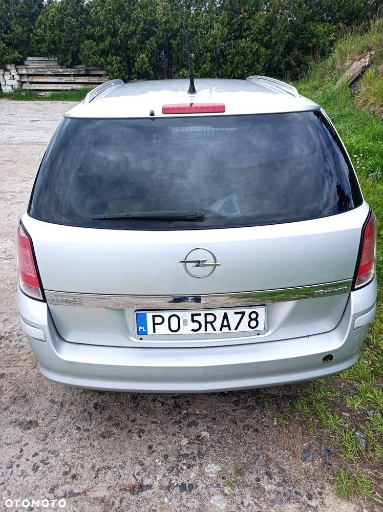 Opel Astra 1.6 Enjoy - 4