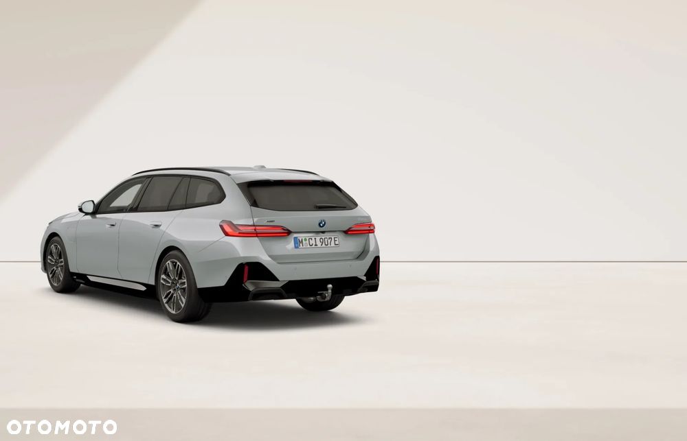 BMW Seria 5 550e xDrive PHEV - 8